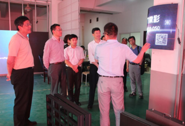 常州大學(xué)黨委浦玉忠、副校長芮國強(qiáng)，常州市政協(xié)副主席、三會會長顧森賢，常州市中小企業(yè)促進(jìn)中心主任胥加祥等領(lǐng)導(dǎo)來我司參觀考察