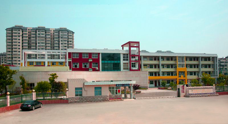 性能強(qiáng)有顏值，讓LED顯示屏的美綻放校園